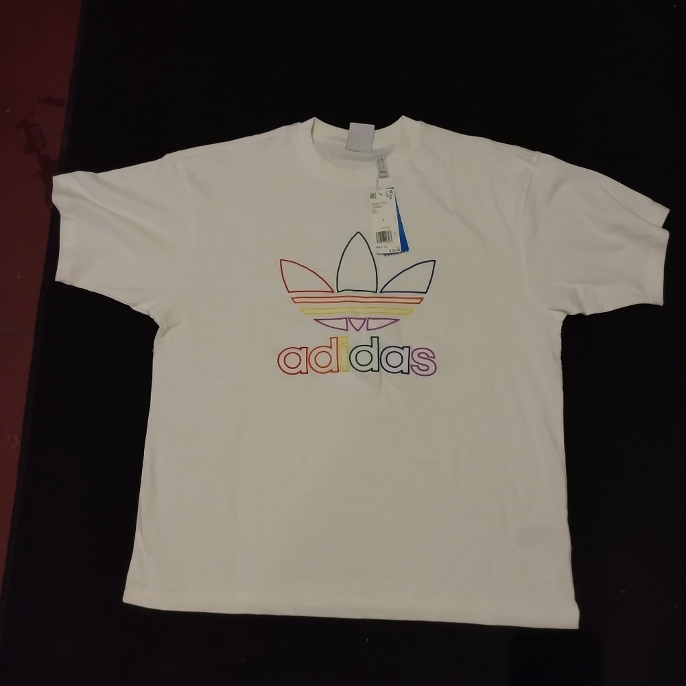Adidas t-shirt